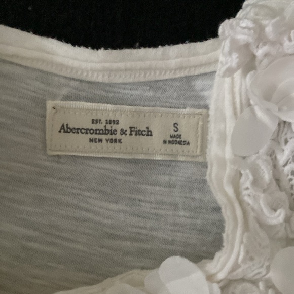 A&F top size S - Picture 4 of 5